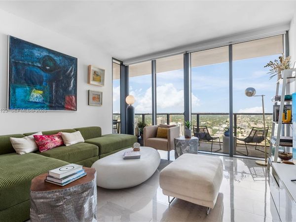 88 SW 7th St , Unit 3208, Miami, FL 33130