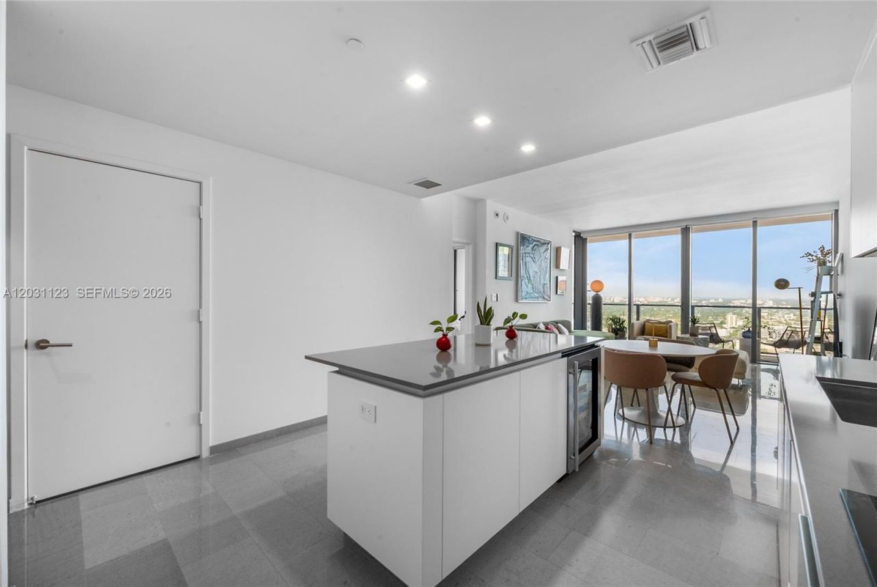 88 SW 7th St , Unit 3208, Miami, FL 33130 Photo