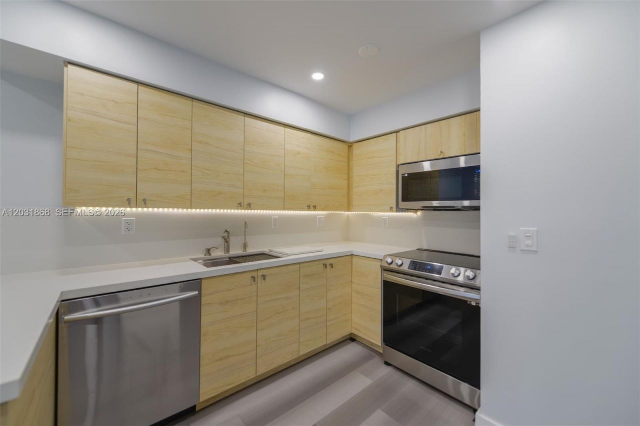 1800 NW 24th Ave, Unit 712, Miami, FL 33125 Photo