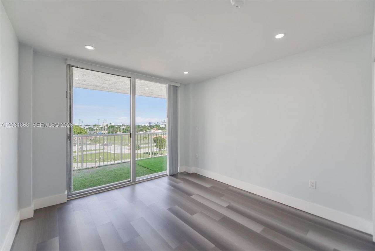 1800 NW 24th Ave, Unit 712, Miami, FL 33125 Photo