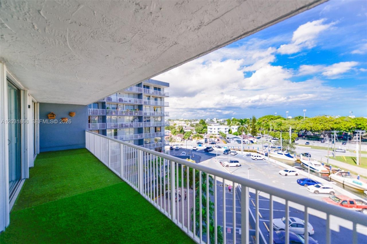 1800 NW 24th Ave, Unit 712, Miami, FL 33125 Photo