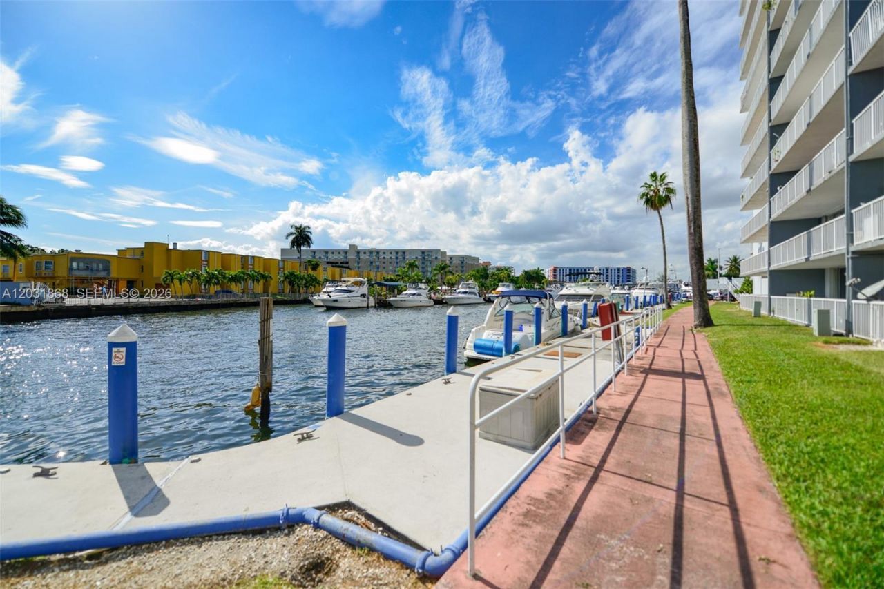 1800 NW 24th Ave, Unit 712, Miami, FL 33125 Photo