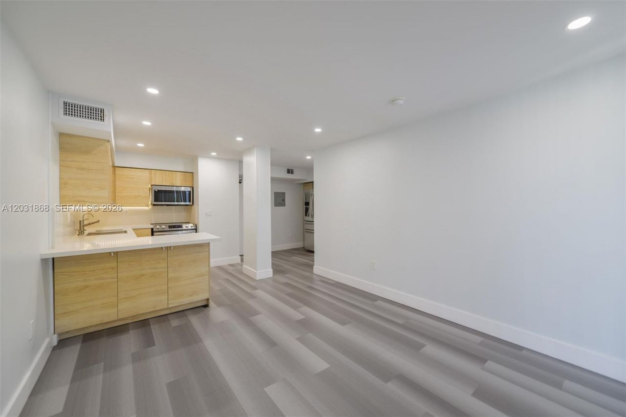 1800 NW 24th Ave, Unit 712, Miami, FL 33125 Photo