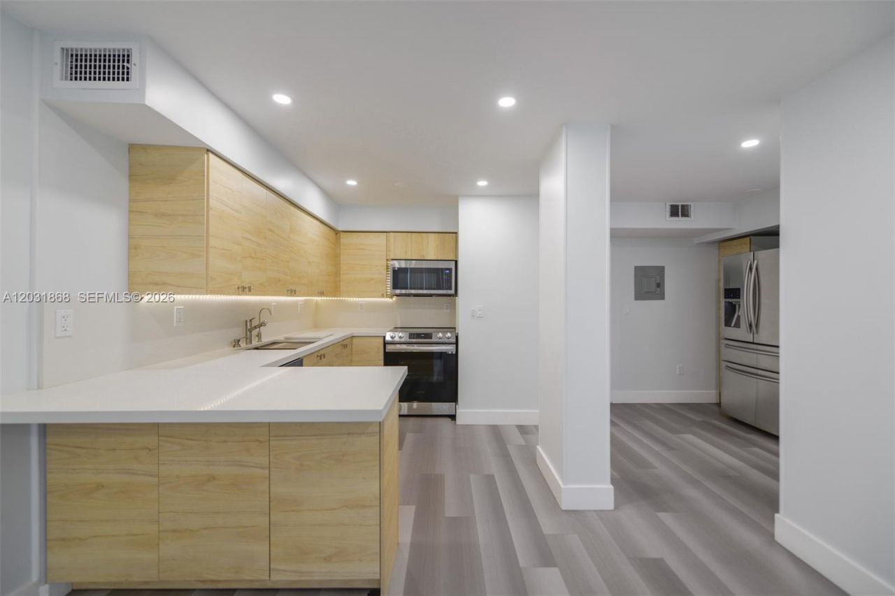 1800 NW 24th Ave, Unit 712, Miami, FL 33125 Photo
