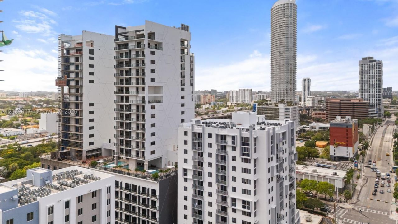 239 SW 9th St , Unit 301, Miami, FL 33130 Photo
