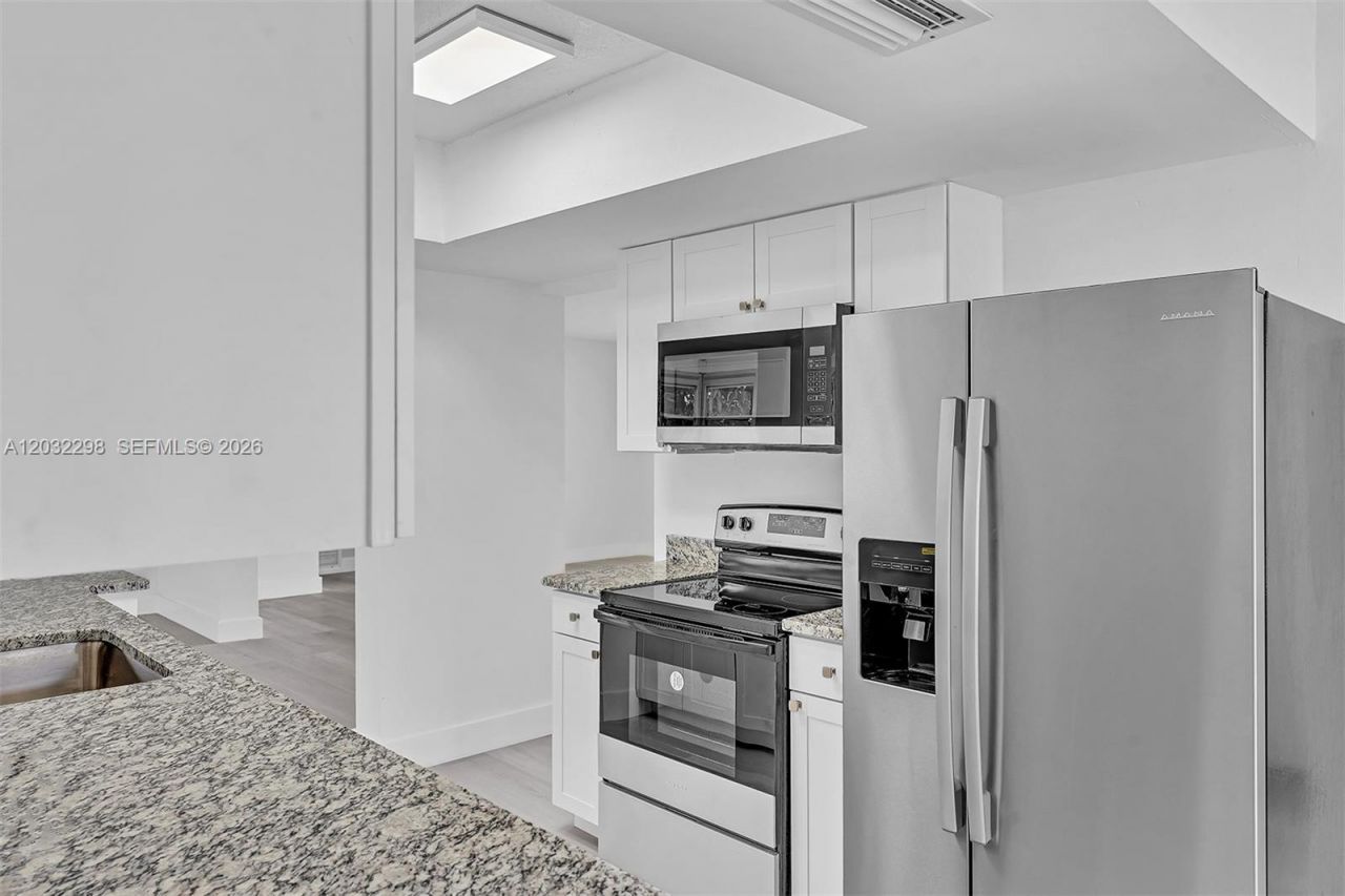 3940 NW 47th Ave , Lauderdale Lakes, FL 33319 Photo
