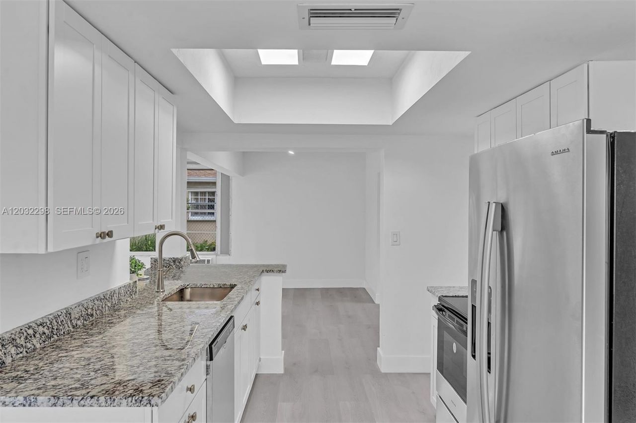 3940 NW 47th Ave , Lauderdale Lakes, FL 33319 Photo