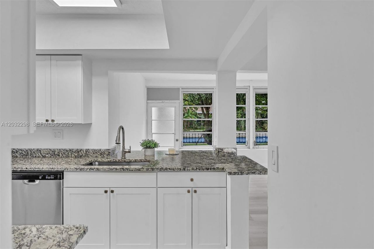 3940 NW 47th Ave , Lauderdale Lakes, FL 33319 Photo