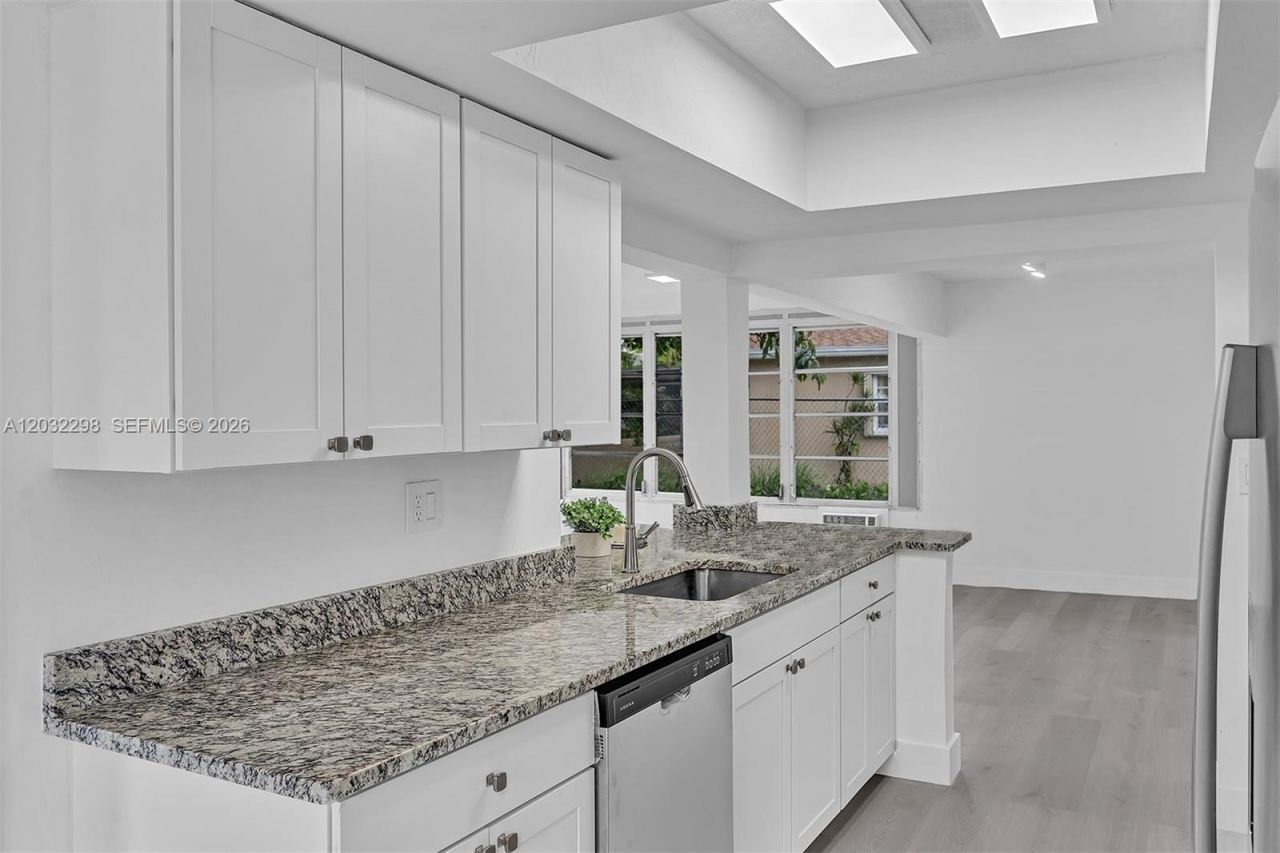 3940 NW 47th Ave , Lauderdale Lakes, FL 33319 Photo