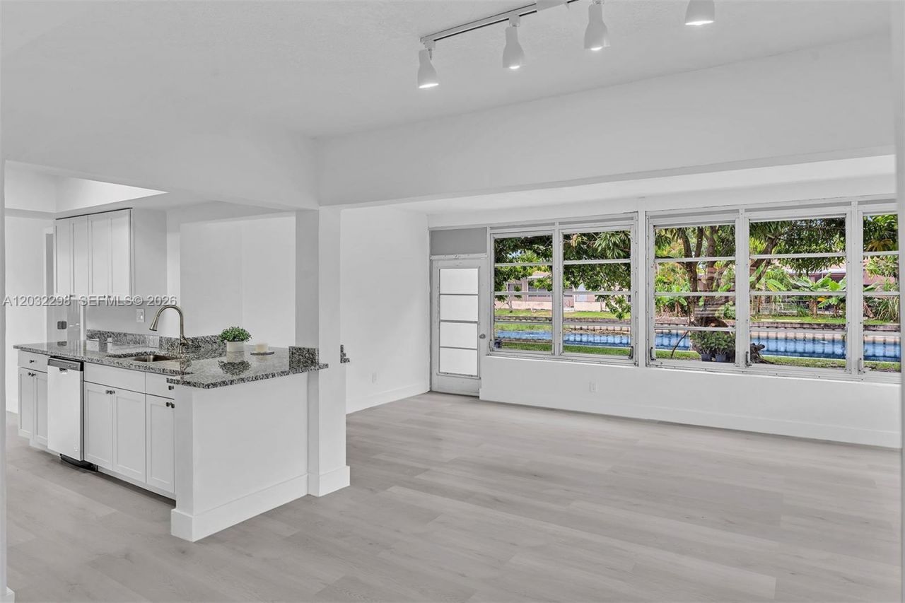 3940 NW 47th Ave , Lauderdale Lakes, FL 33319 Photo