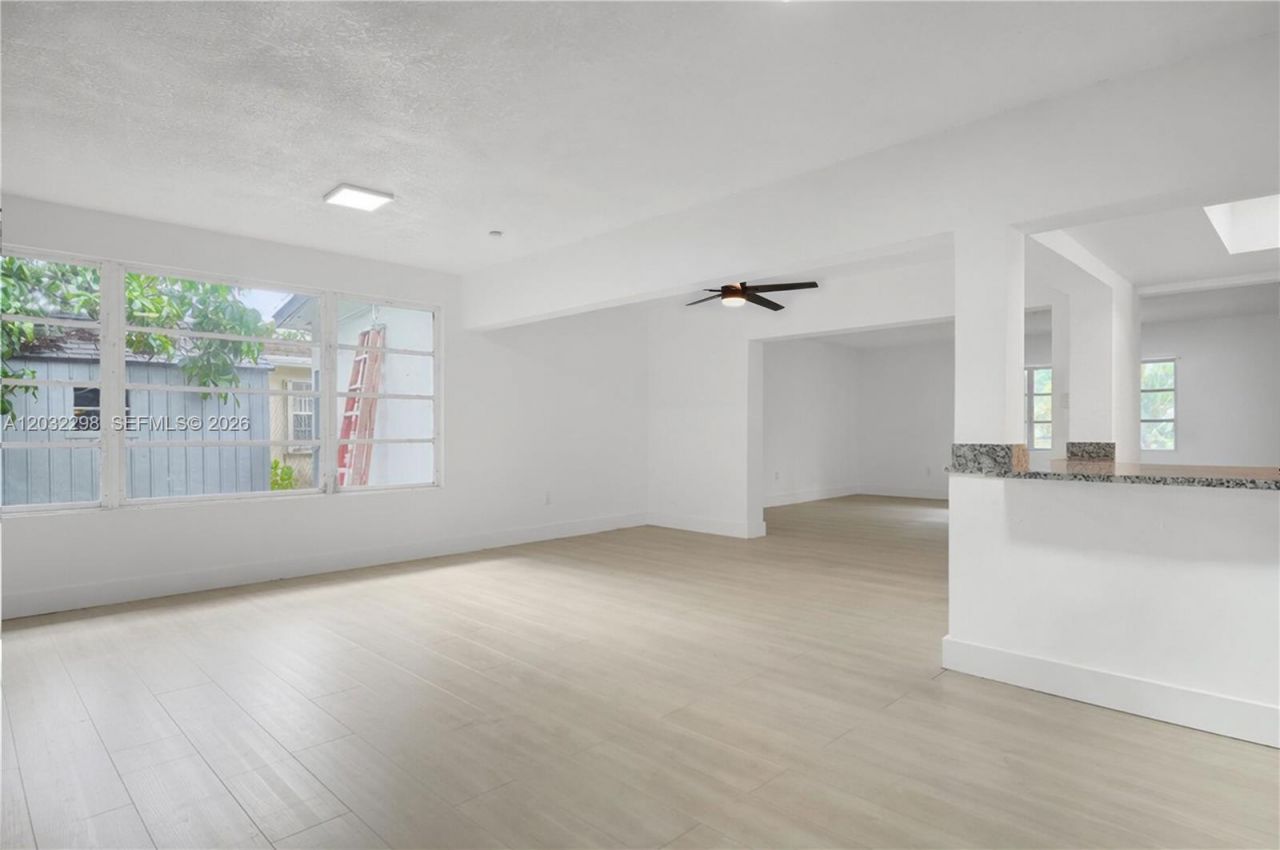 3940 NW 47th Ave , Lauderdale Lakes, FL 33319 Photo