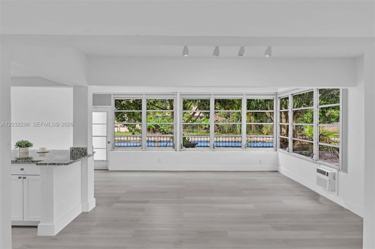 3940 NW 47th Ave , Lauderdale Lakes, FL 33319 Photo
