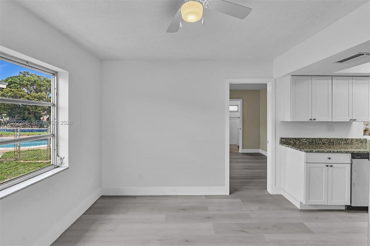 3940 NW 47th Ave , Lauderdale Lakes, FL 33319 Photo