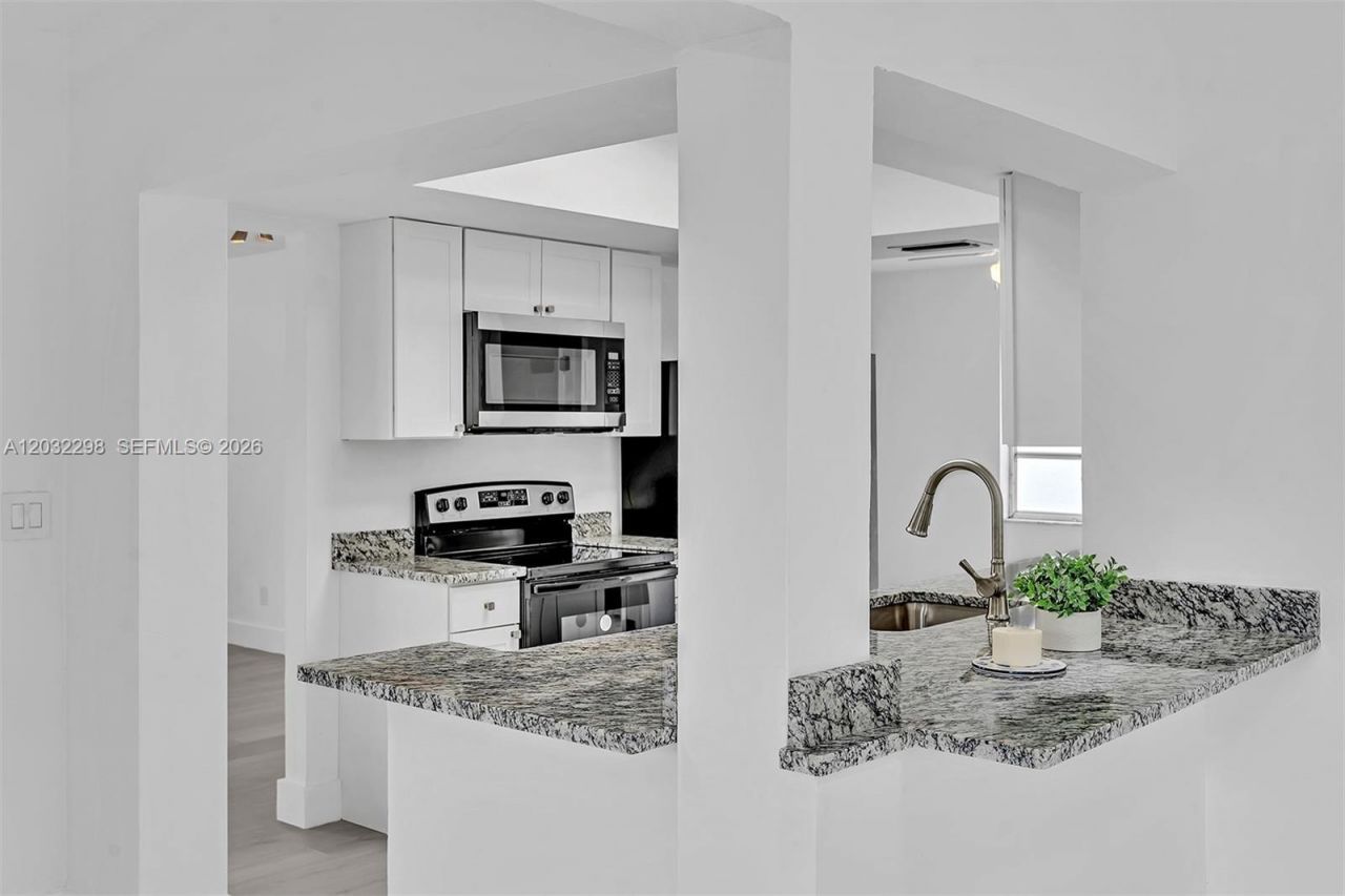 3940 NW 47th Ave , Lauderdale Lakes, FL 33319 Photo