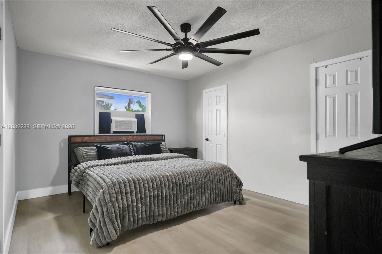 3940 NW 47th Ave , Lauderdale Lakes, FL 33319 Photo