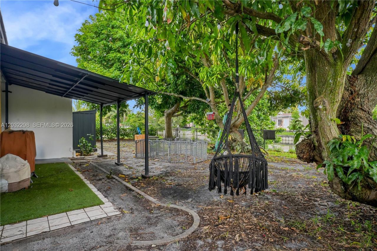3940 NW 47th Ave , Lauderdale Lakes, FL 33319 Photo