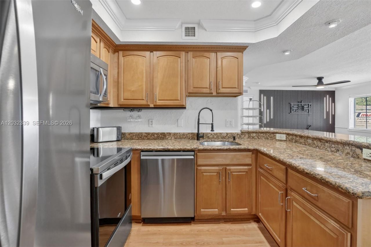 150 NE 15th Ave , Unit 140, Fort Lauderdale, FL 33301 Photo