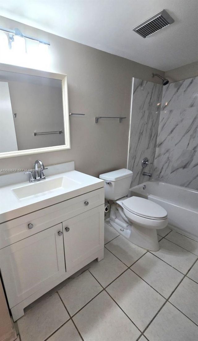 14961 SW 82nd Ln , Unit 21-202, Miami, FL 33193 Photo