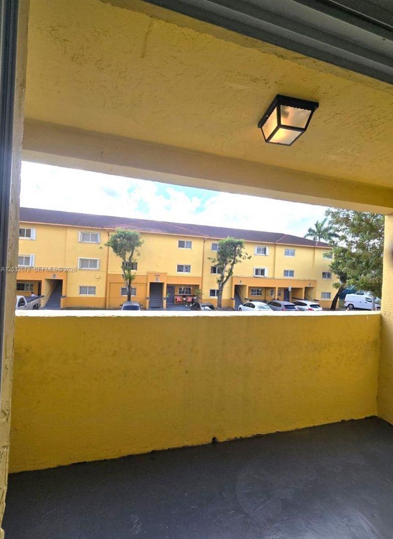 14961 SW 82nd Ln , Unit 21-202, Miami, FL 33193 Photo