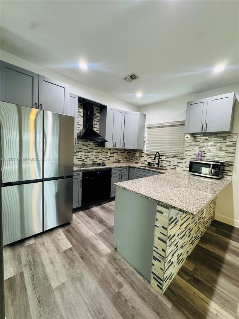 363 NE 35th Ter , Homestead, FL 33033 Photo