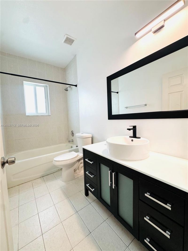 363 NE 35th Ter , Homestead, FL 33033 Photo