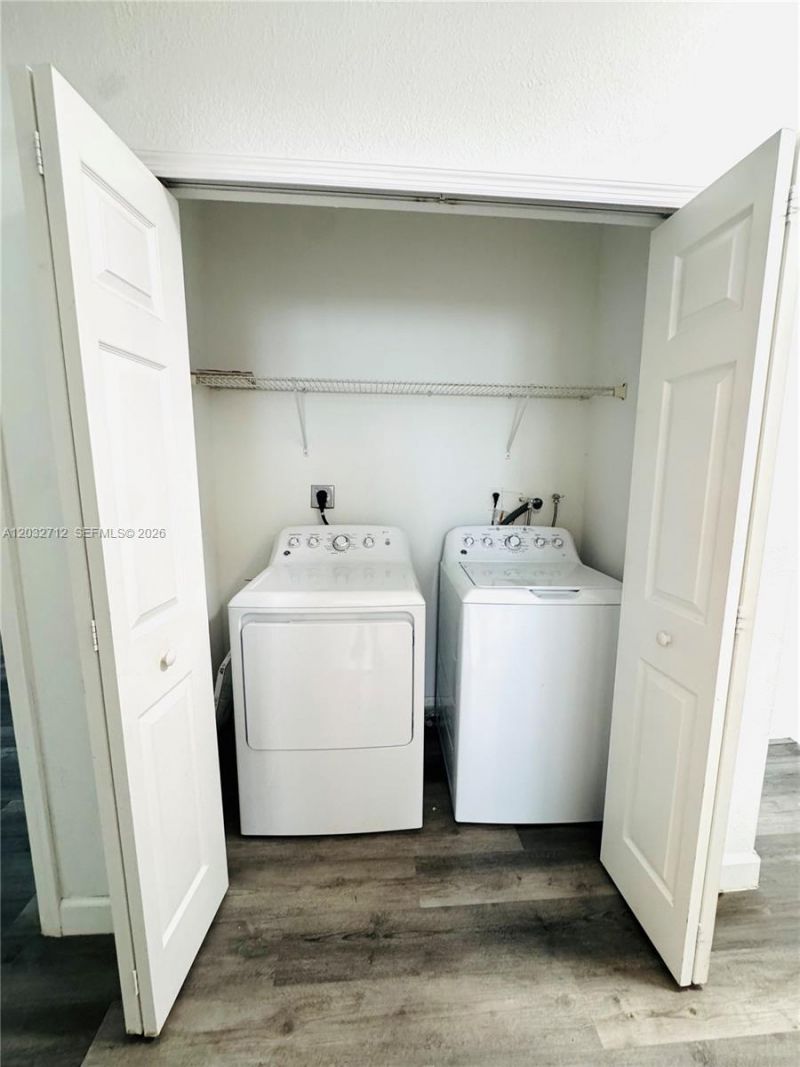 363 NE 35th Ter , Homestead, FL 33033 Photo