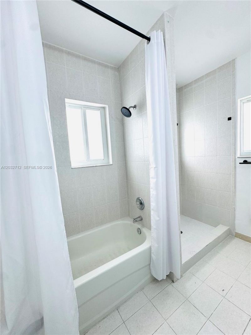 363 NE 35th Ter , Homestead, FL 33033 Photo