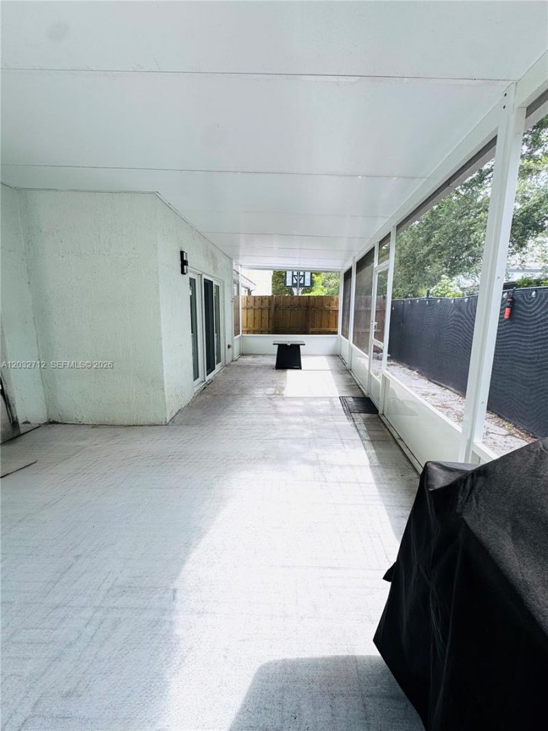 363 NE 35th Ter , Homestead, FL 33033 Photo