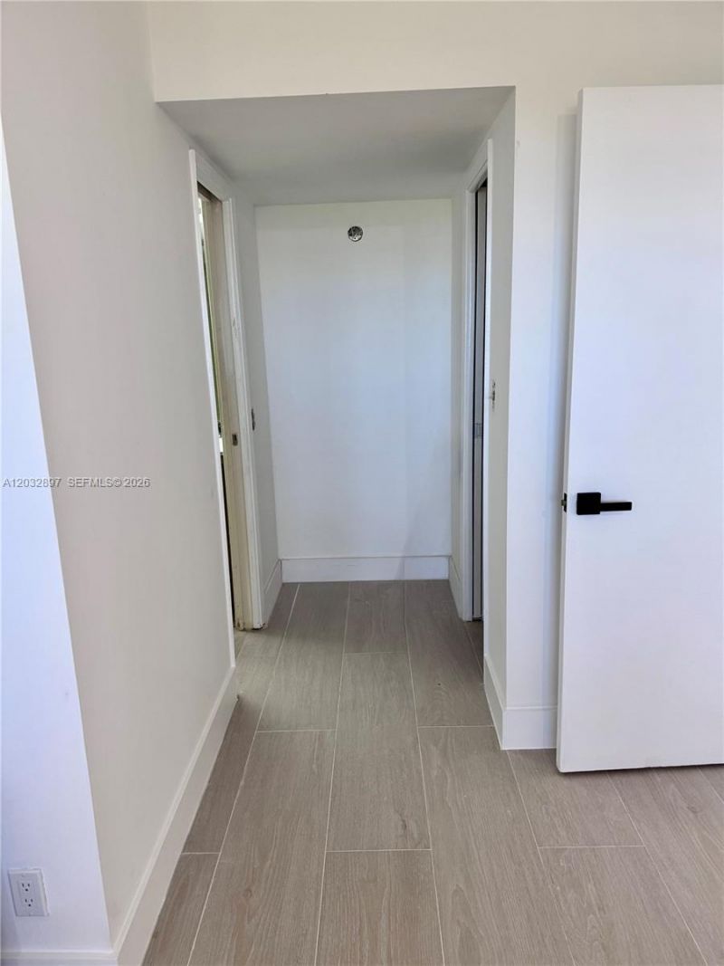 575 Oaks Ln , Unit 1008, Pompano Beach, FL 33069 Photo