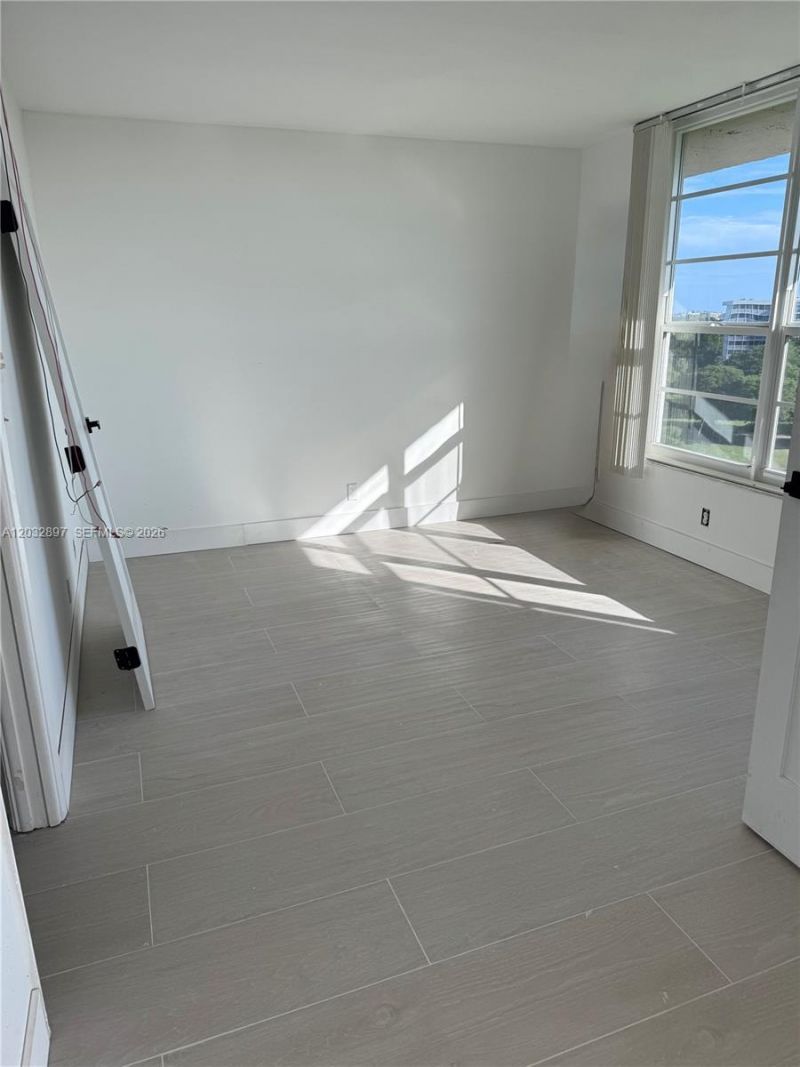 575 Oaks Ln , Unit 1008, Pompano Beach, FL 33069 Photo