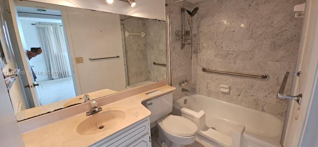 9823 S Hollybrook Lake Dr , Unit 310, Pembroke Pines, FL 33025 Photo
