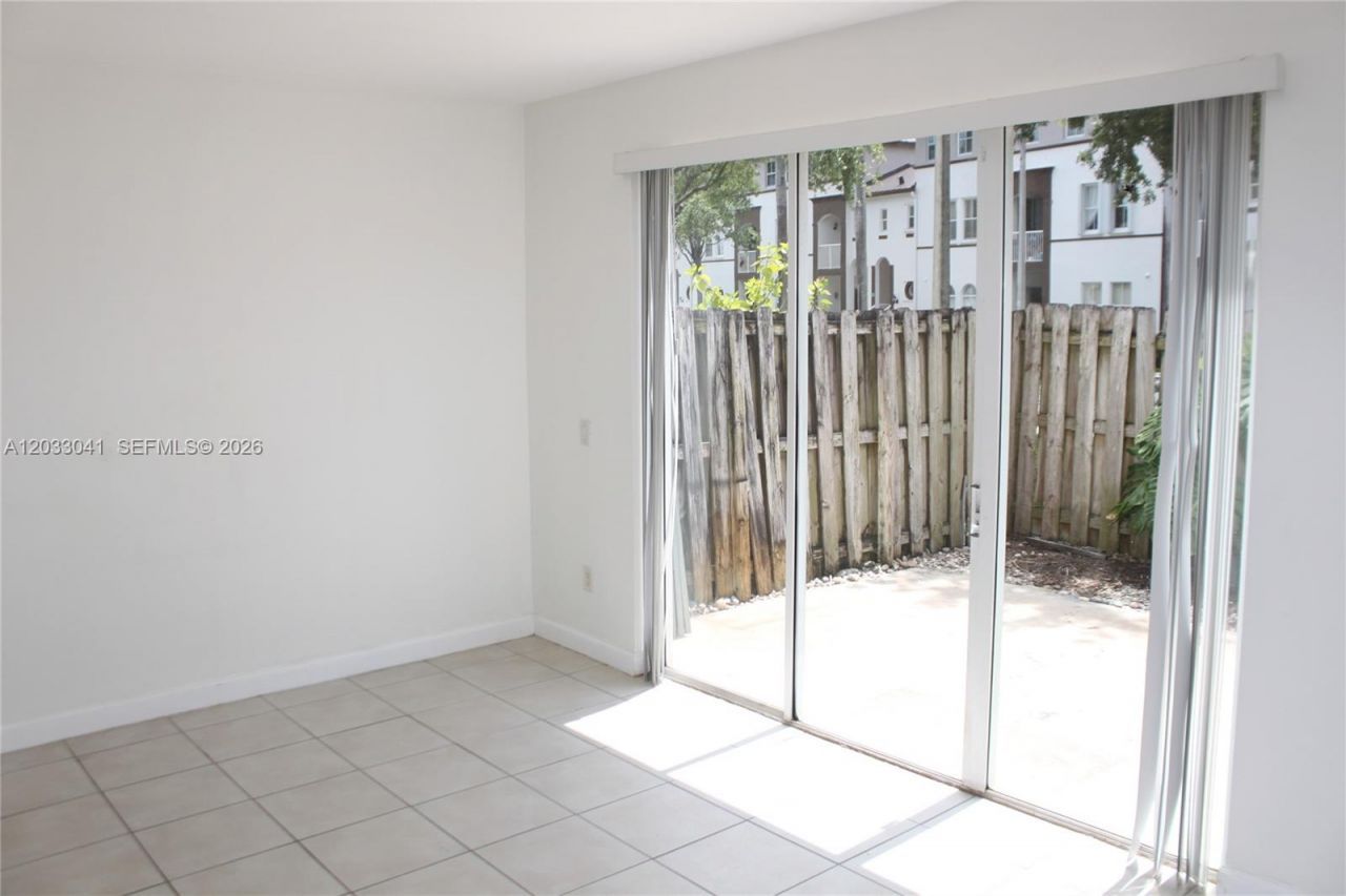 4284 SW 157th Ave , Unit 127, Miramar, FL 33027 Photo
