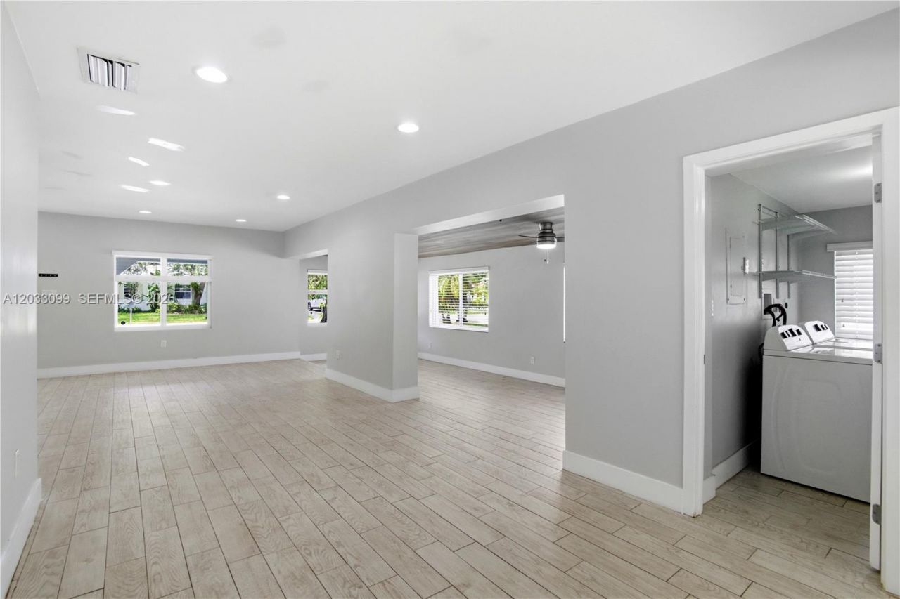 6511 SW 44th St , Miami, FL 33155 Photo