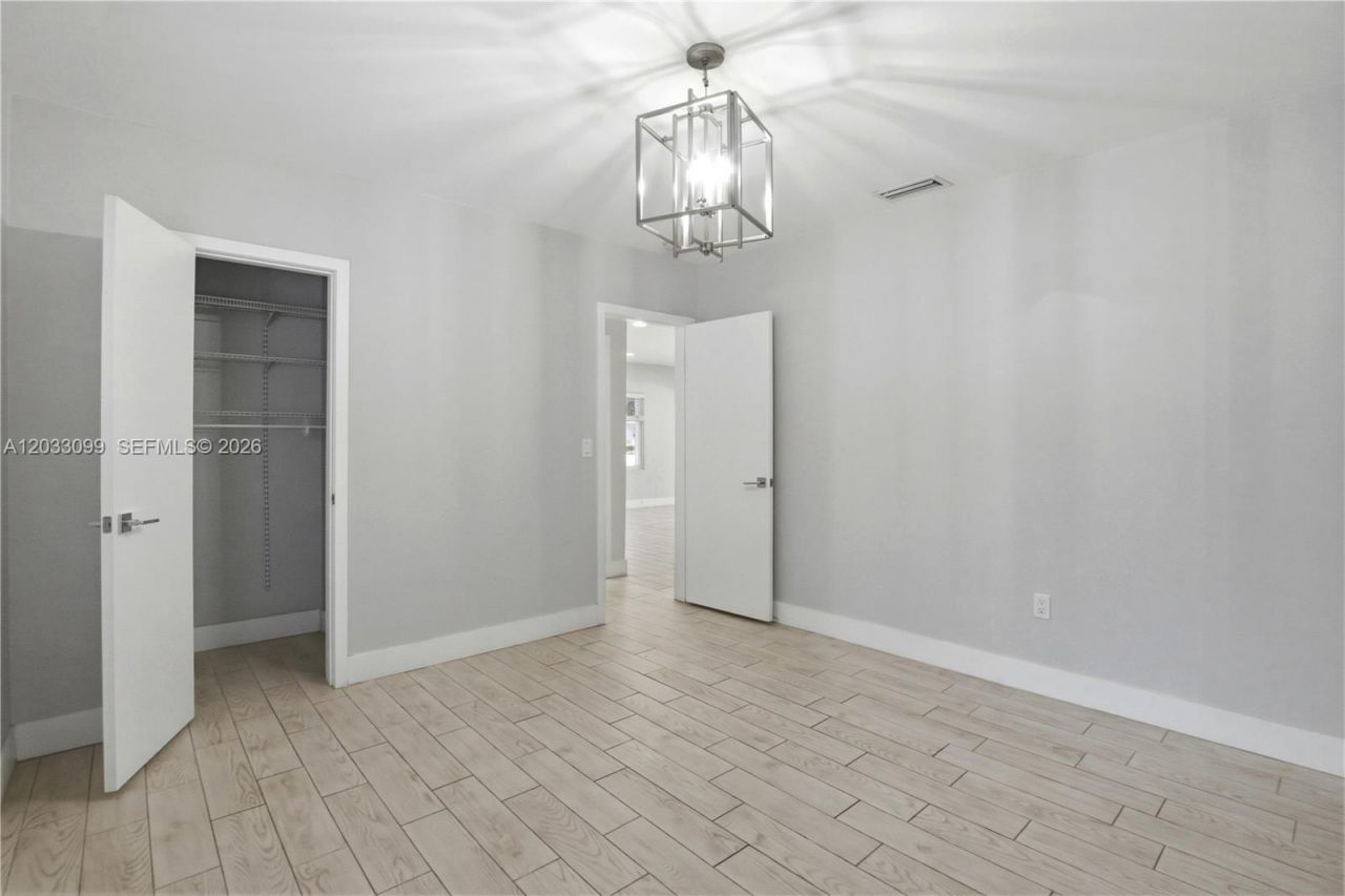6511 SW 44th St , Miami, FL 33155 Photo