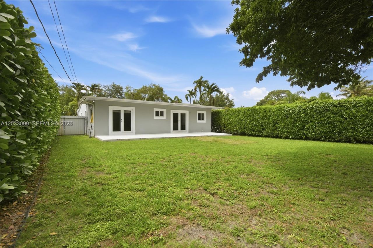 6511 SW 44th St , Miami, FL 33155 Photo