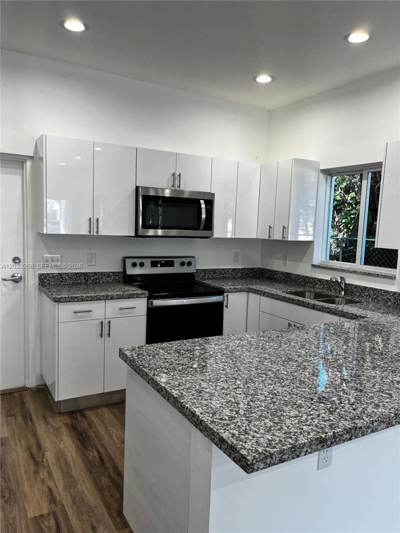 37 NW 70th St , Unit A, Miami, FL 33150 Photo