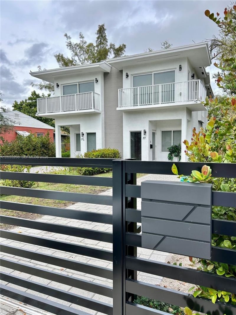 37 NW 70th St , Unit A, Miami, FL 33150 Photo