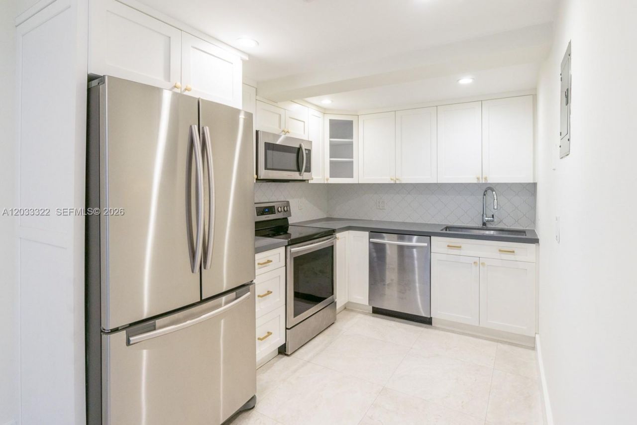 5838 SW 74 Ter , Unit 101, South Miami, FL 33143 Photo