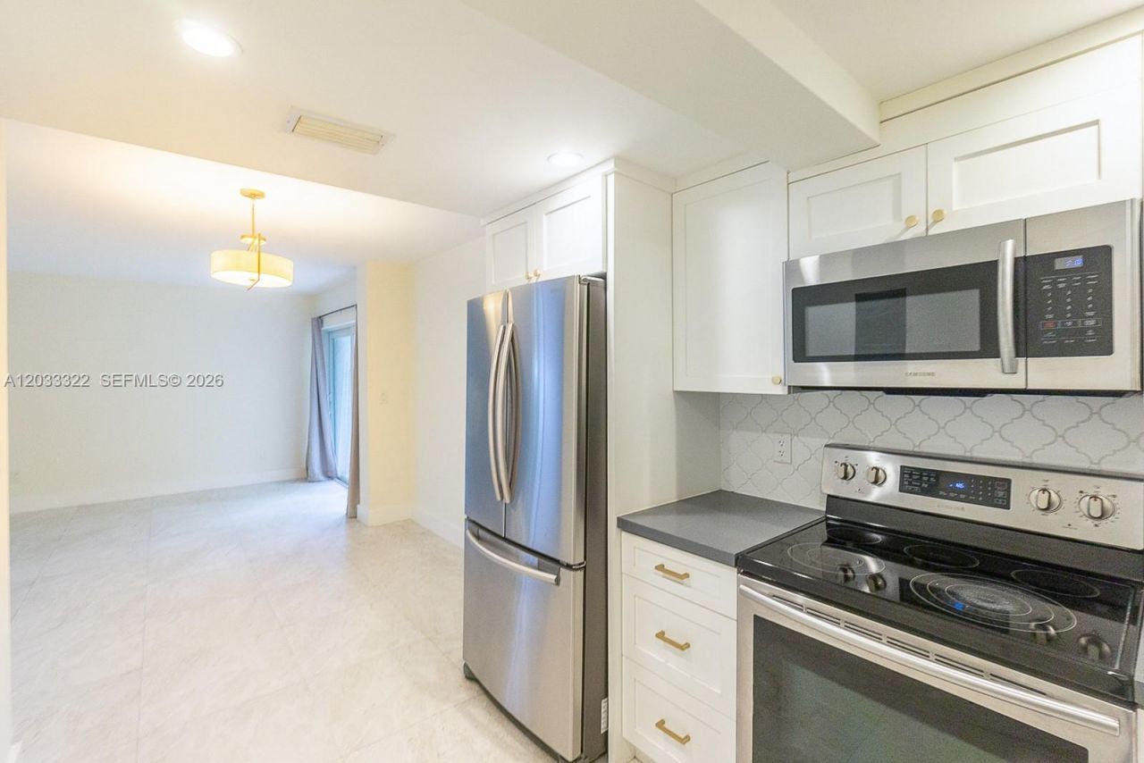 5838 SW 74 Ter , Unit 101, South Miami, FL 33143 Photo