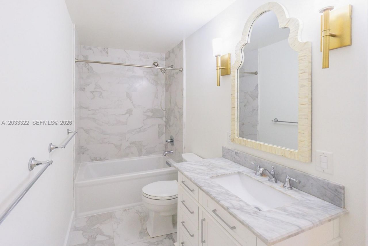 5838 SW 74 Ter , Unit 101, South Miami, FL 33143 Photo