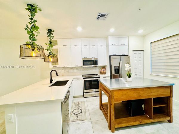 10295 NW 64th Ter , Unit 104, Doral, FL 33178