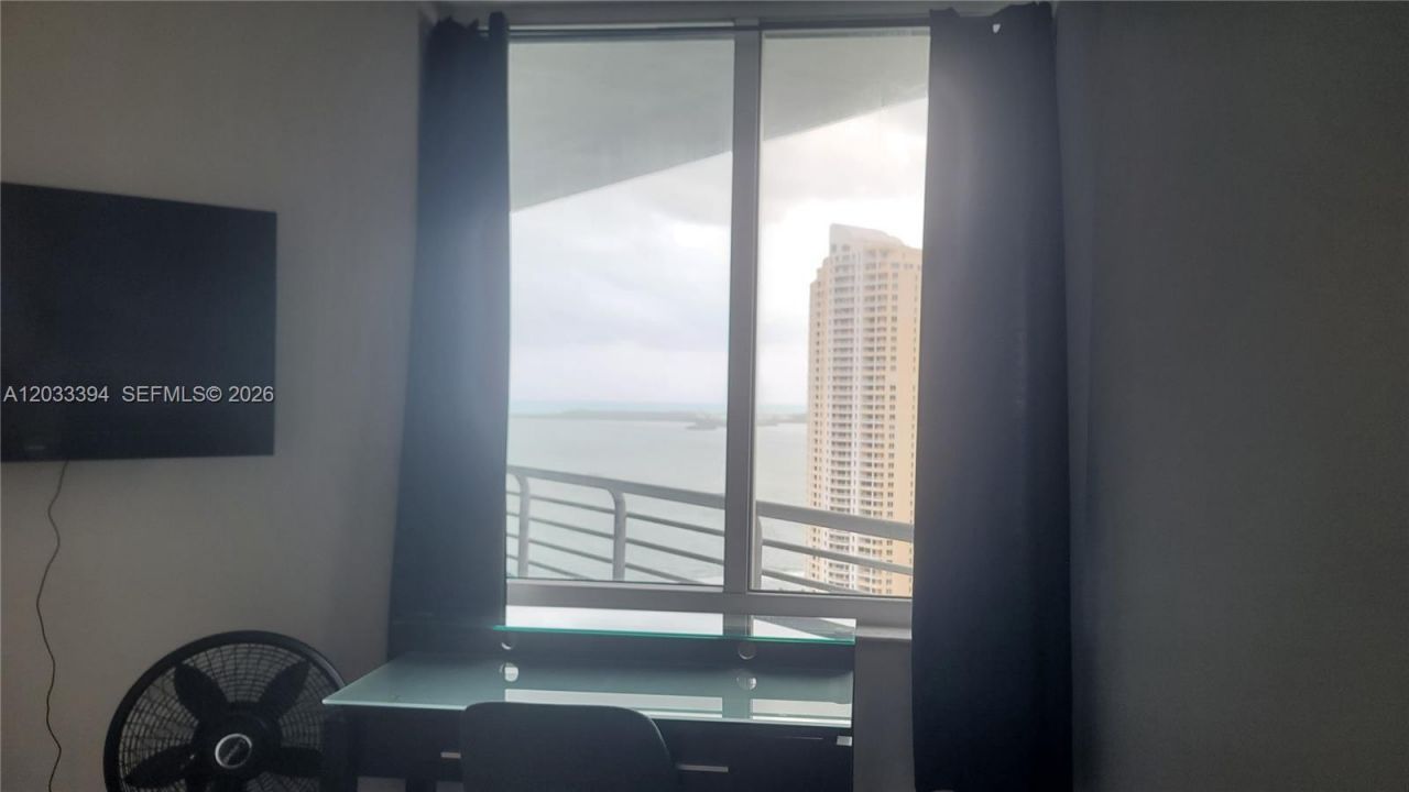 325 S Biscayne Blvd , Unit 3321, Miami, FL 33131 Photo