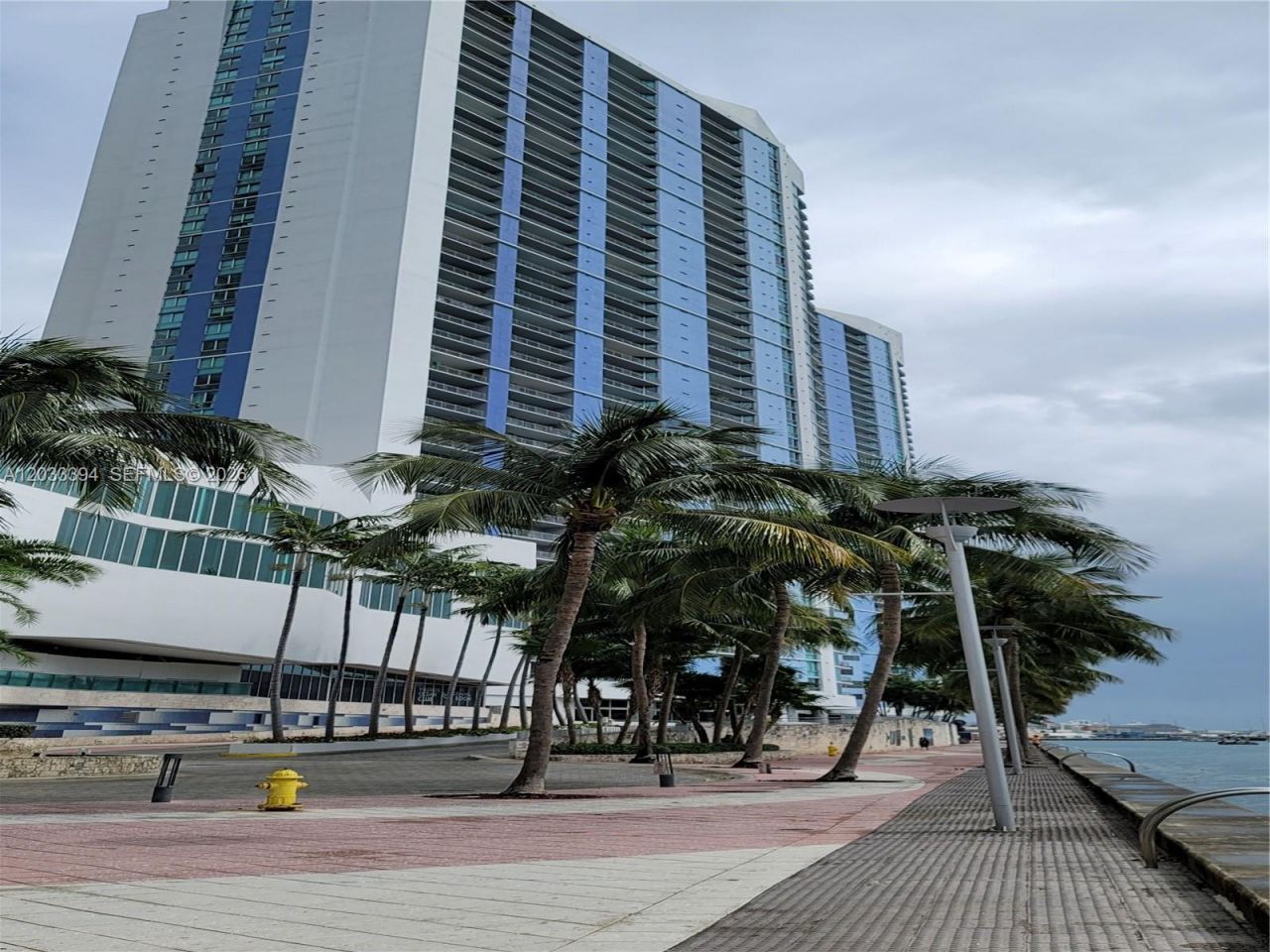 325 S Biscayne Blvd , Unit 3321, Miami, FL 33131 Photo