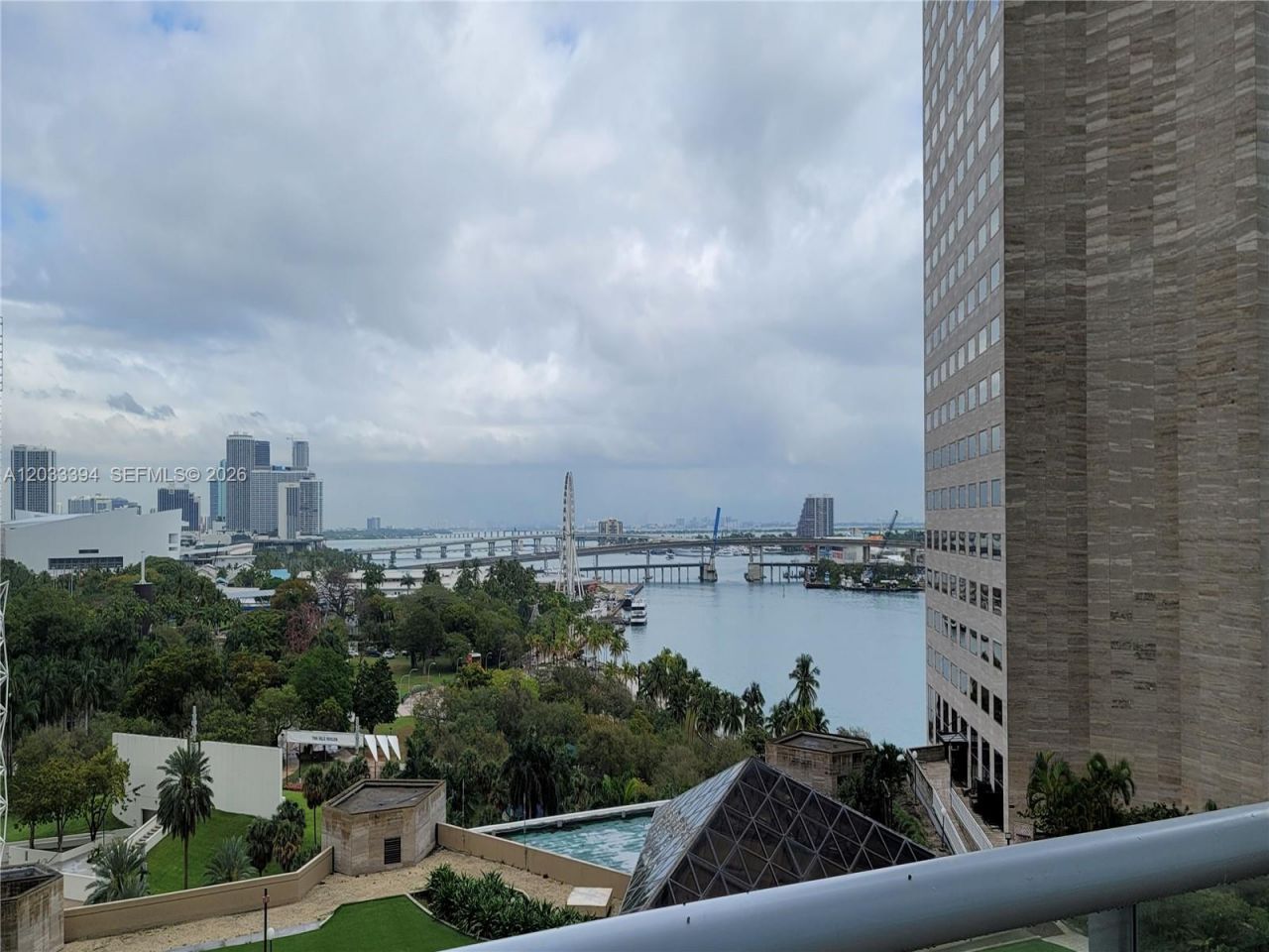 325 S Biscayne Blvd , Unit 3321, Miami, FL 33131 Photo