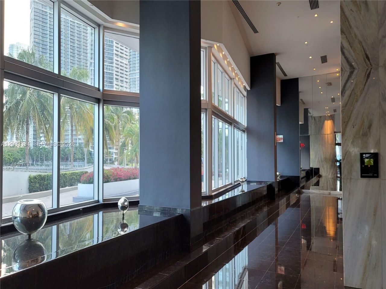 325 S Biscayne Blvd , Unit 3321, Miami, FL 33131 Photo