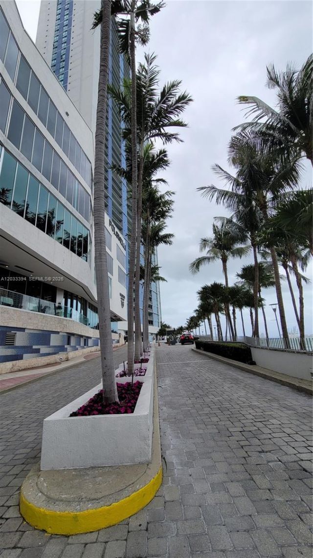325 S Biscayne Blvd , Unit 3321, Miami, FL 33131 Photo