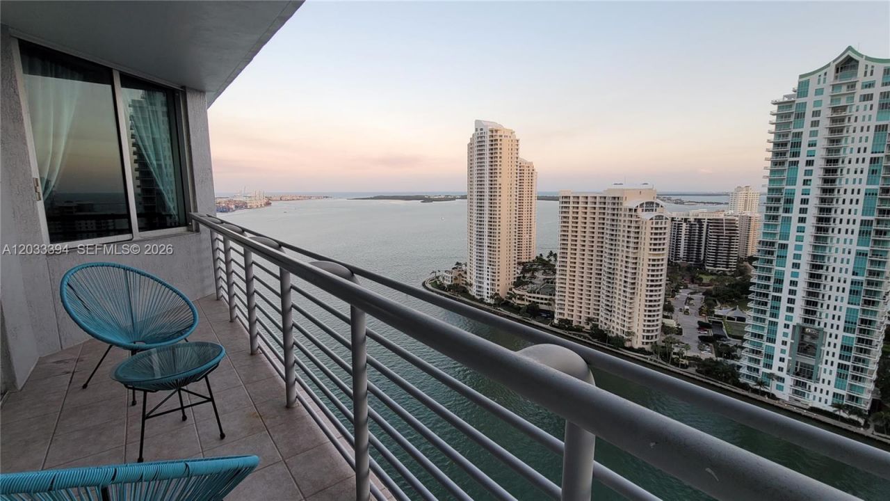 325 S Biscayne Blvd , Unit 3321, Miami, FL 33131 Photo