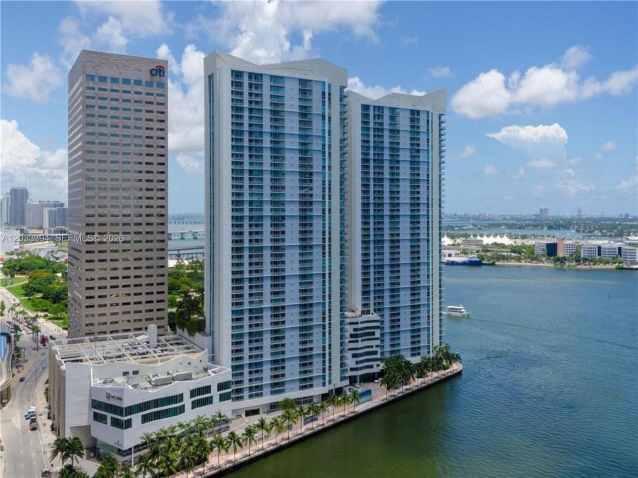 325 S Biscayne Blvd , Unit 3321, Miami, FL 33131 Photo