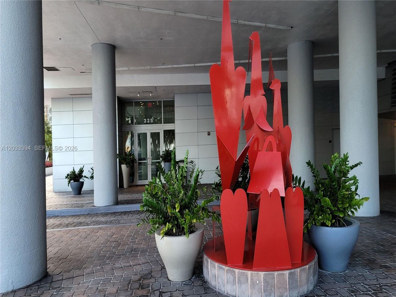 325 S Biscayne Blvd , Unit 3321, Miami, FL 33131 Photo