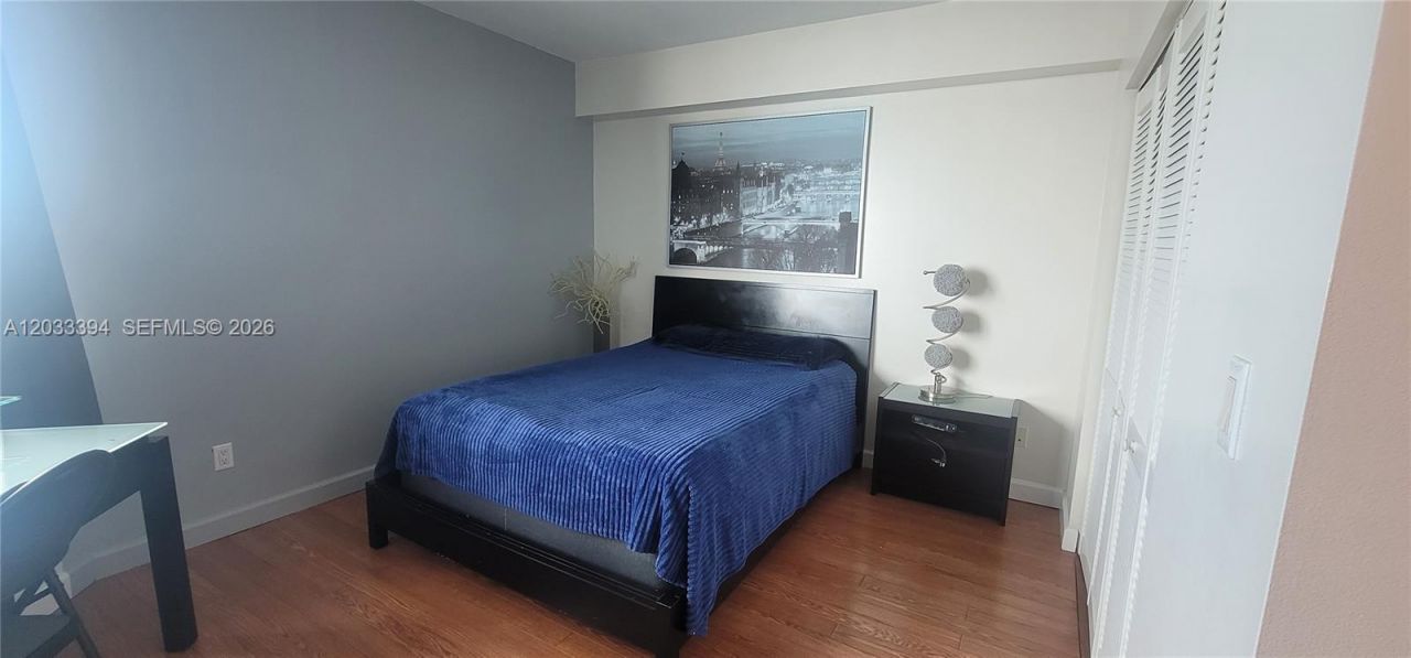 325 S Biscayne Blvd, Unit 3321, Miami, FL 33131 Photo